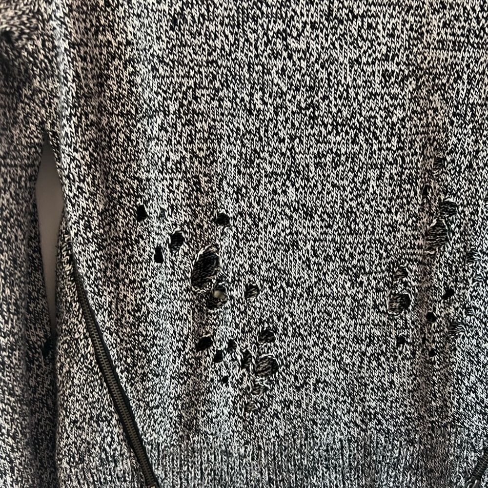 Express Destructed Sweater - Picture 5 of 6